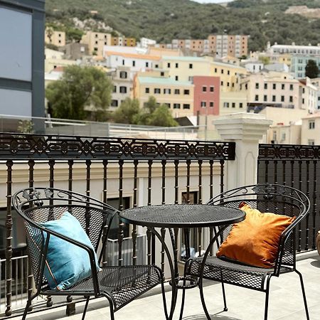 Master Penthouse Double Room Ensuite With Private Terrace - Grand Central House Gibraltar Exterior photo