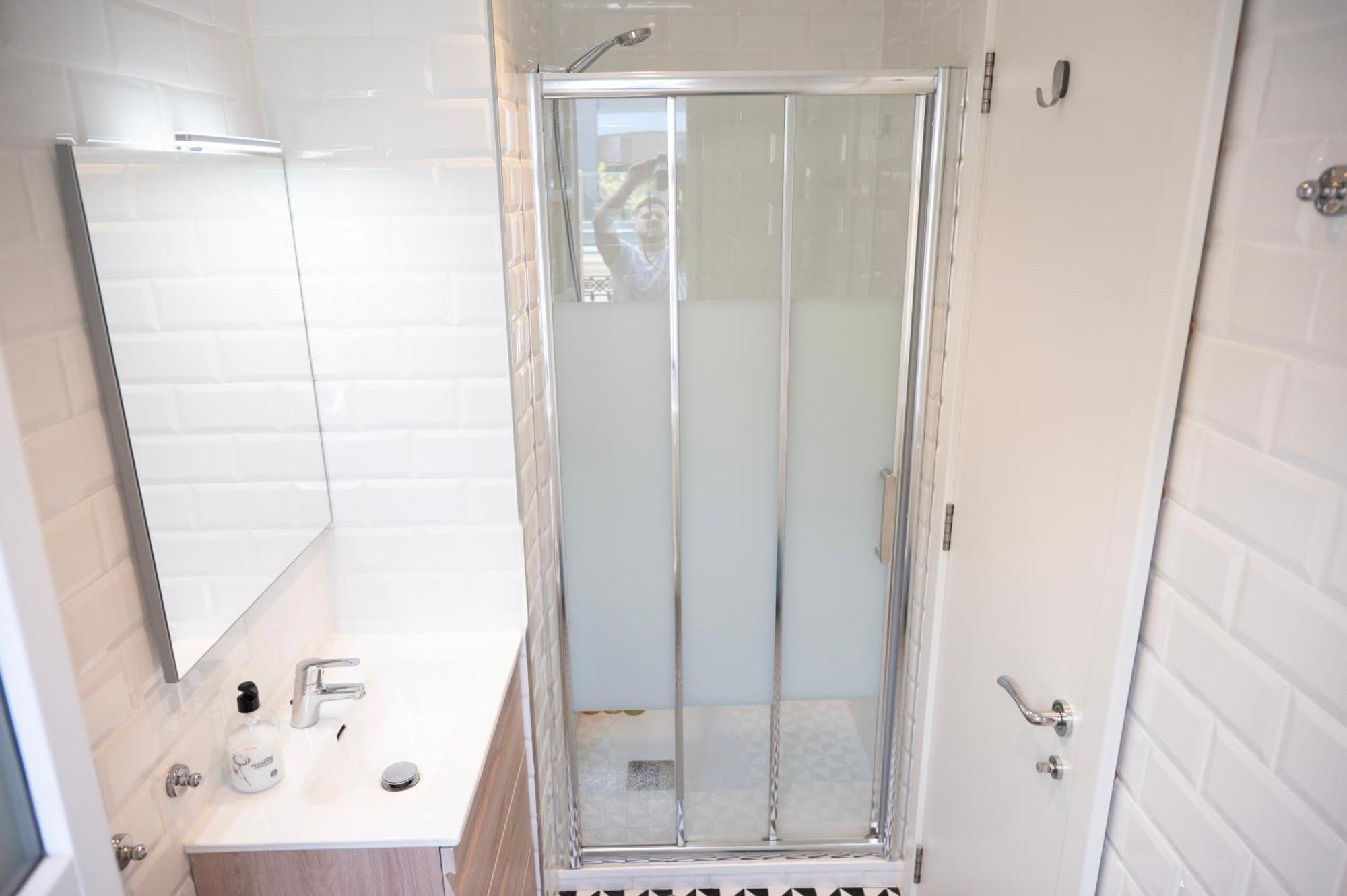 Master Penthouse Double Room Ensuite With Private Terrace - Grand Central House Gibraltar Exterior photo